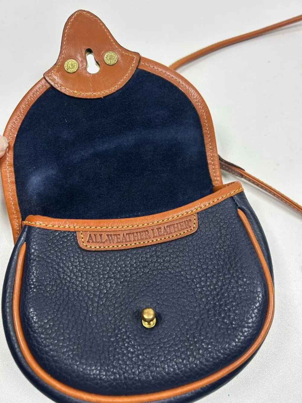 VTG DOONEY & BOURKE Cavalry Crossbody/Belt Bag Navy All Weather Leather USA